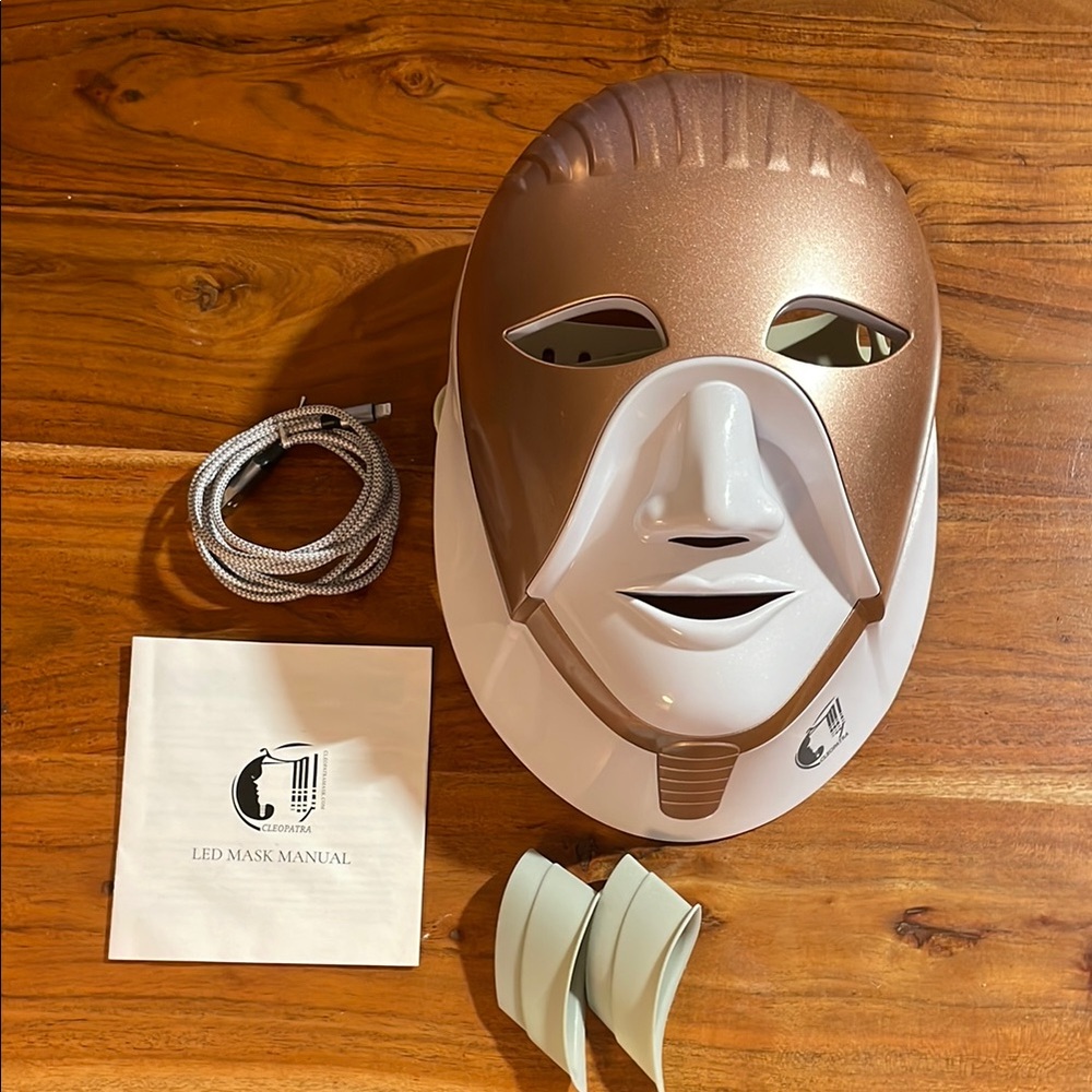 Cleopatra led mask for anti aging, acne, firming, redness and rejuvenation.
